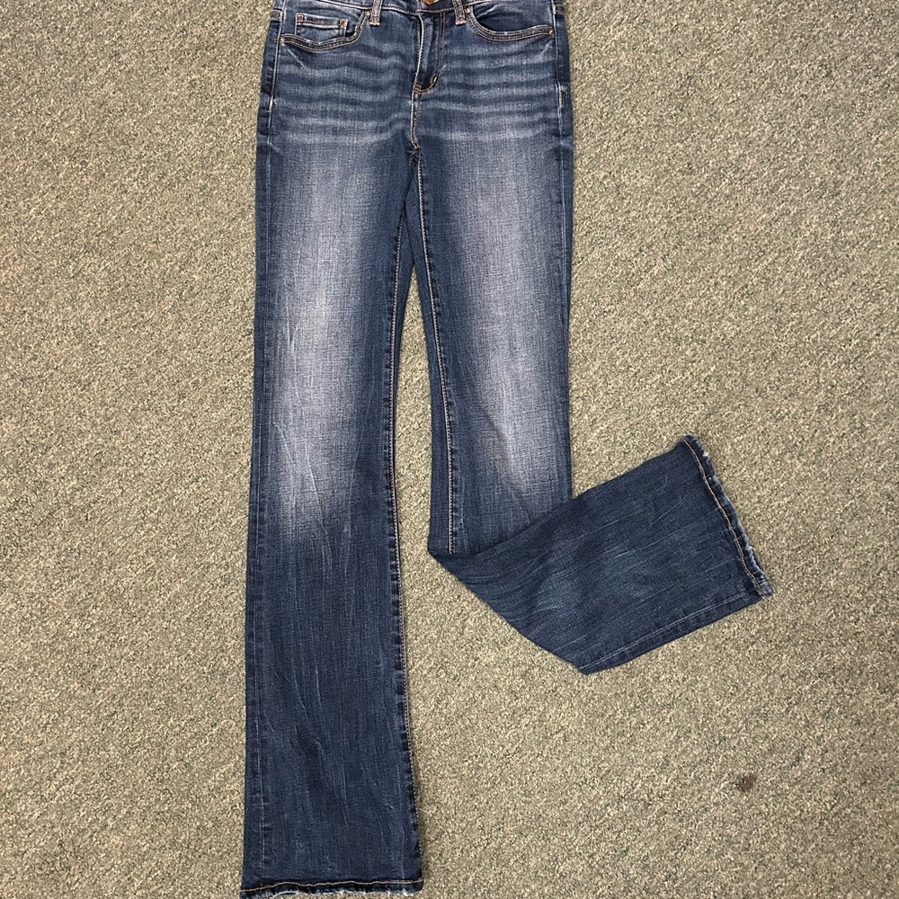 Buckle BKE Women’s Stella mid-rise tailored boot cut jeans 26x35.5